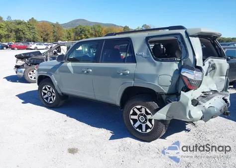 2023 Toyota 4Runner Trd Off Road Premium из США, поврежденный, VIN JTERU5JR0P6104738